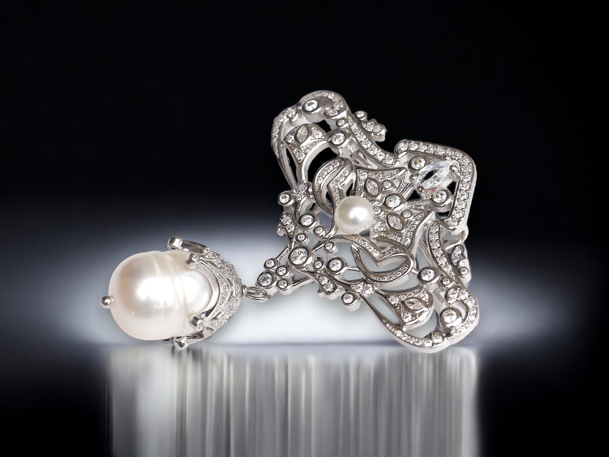 Broche Dentelle Sertie De CZ Blanc Et Perle Culture – Style Belle Epoque, Plaqué Or, Neuve Sans Emballage