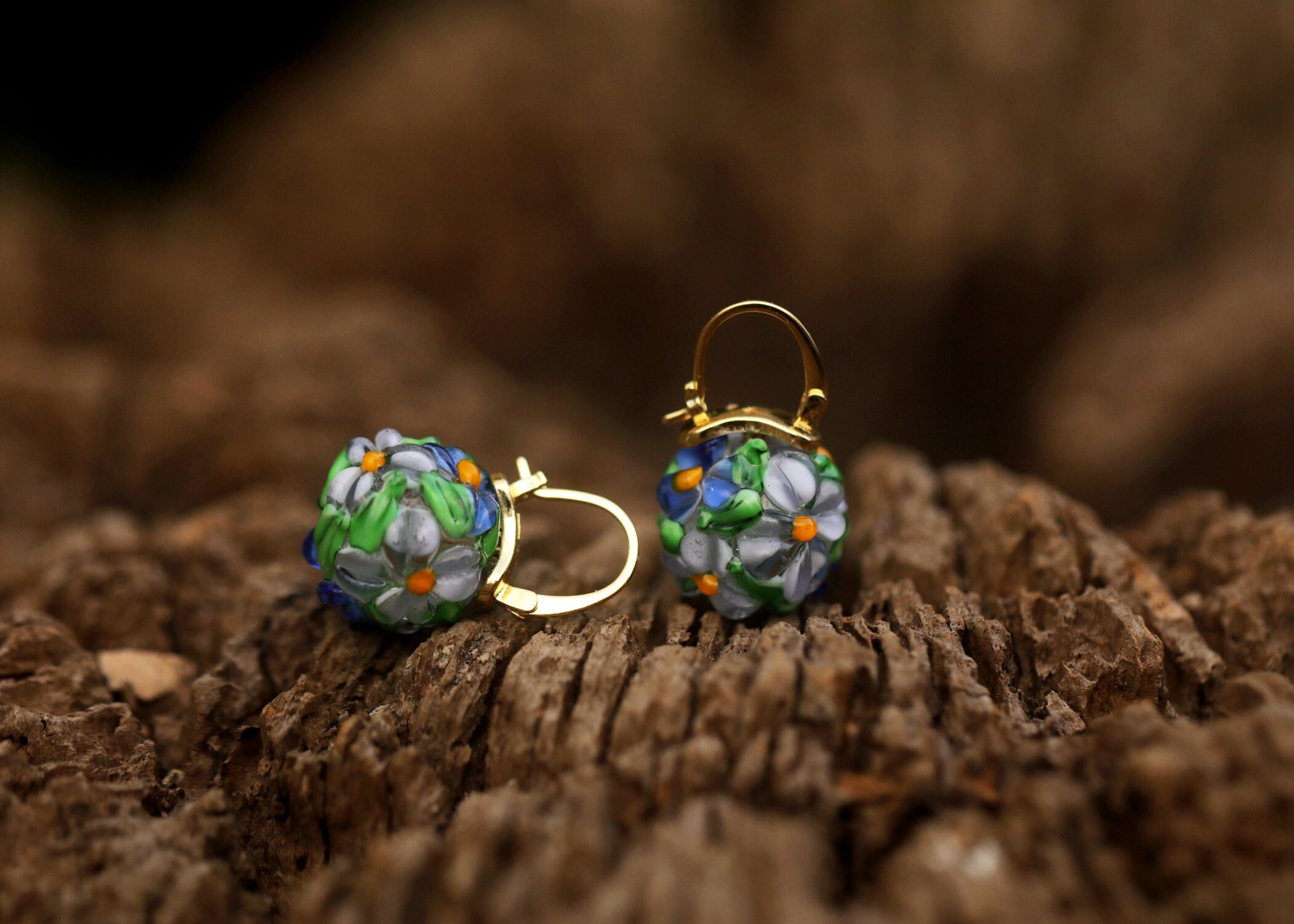 Boucles d'oreille vert doré, pendantes en verre fusion – Bijoux Le fil d 'Ariane