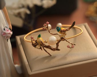 Bracelet Jonc Ouvert Réglable Oiseau Arbre Email Vert Rose Petit Gros Poignet Un Rang Vraie Perle Baroque Blanc Ficelé Mariage Or Plaqué 14K