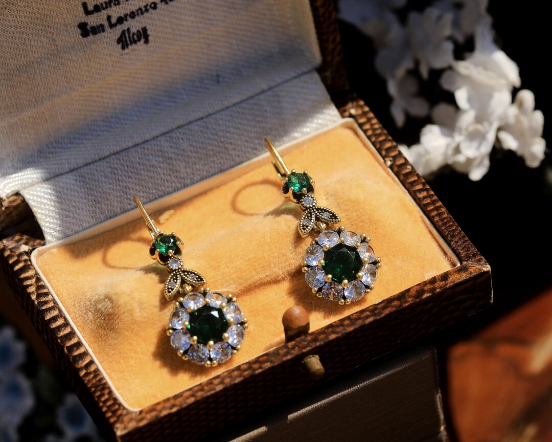 Grandes Boucles D'oreilles Dormeuses Rondes Dorées - Agate Verte, Style Rétro