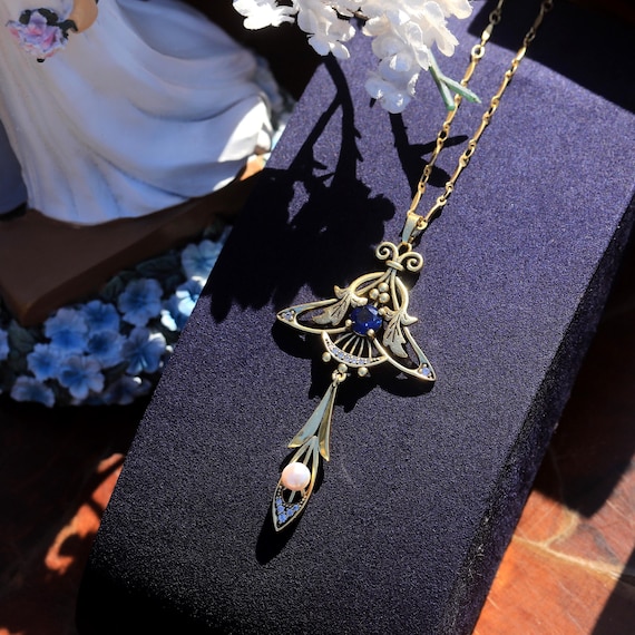 Pendentif Art Déco en platine et pavage diamants