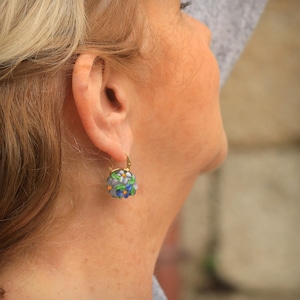 Boucles d'oreilles Dormeuse Perle en Verre Fait Główny styl Murano Kwiatowy Arc-en-Ciel Vert Marine Bleu Clair Mariage Styl Vintage Plaqué 14K