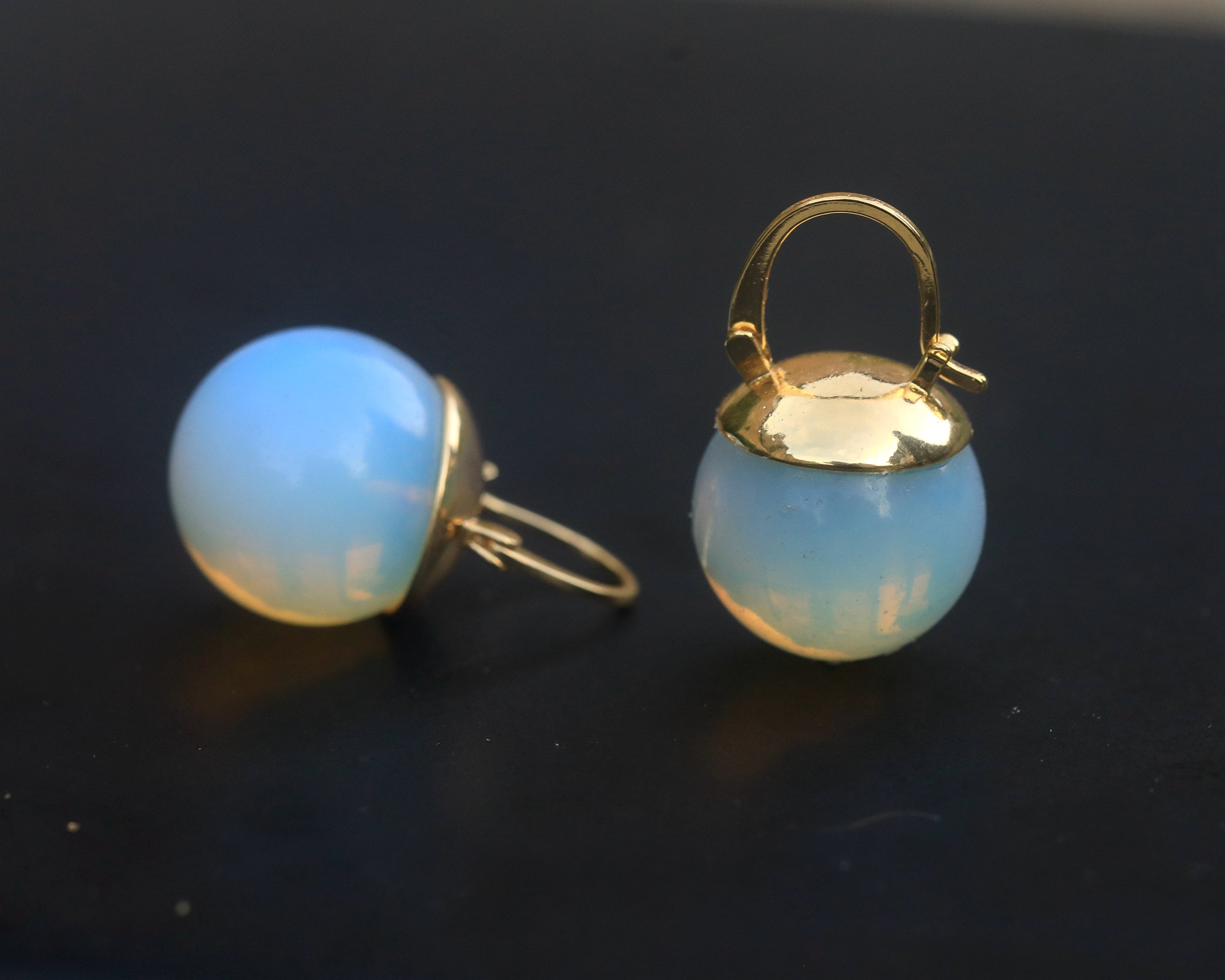 Paire de boucles d'oreille en pierre semi-précieuses en s - Jade vert SE1004-6-JAG