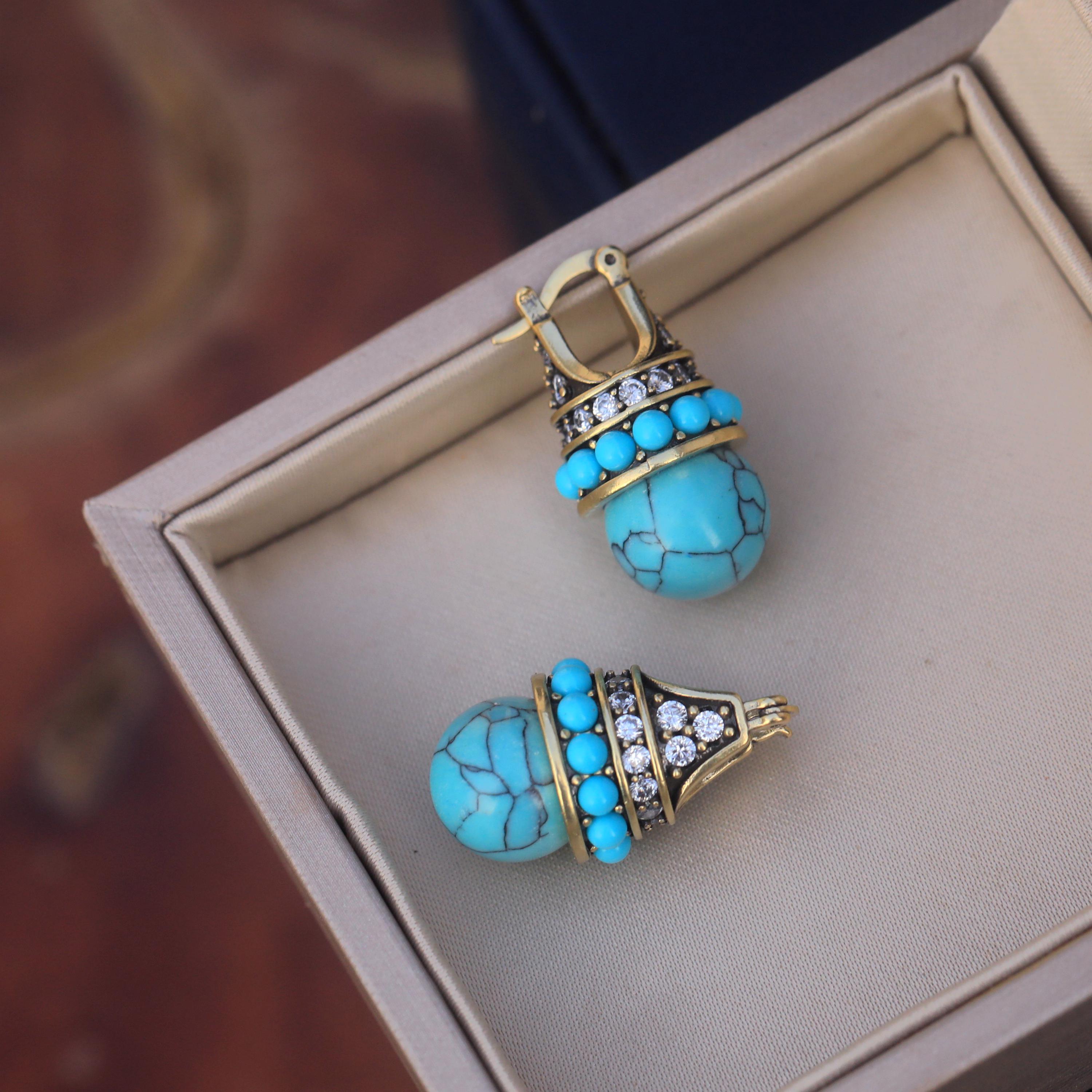 Boucles D'Oreilles Vintage Plaqué Or Art Déco - Perles Et Motifs Vagues, Style Ancien