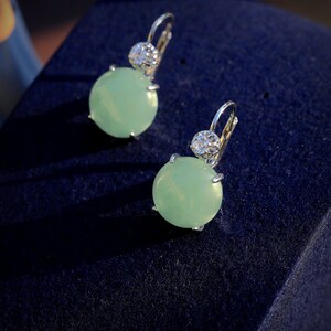 Grosse Boucles d'oreilles Dormeuse Rond Doré Serti CZ Agate Vert