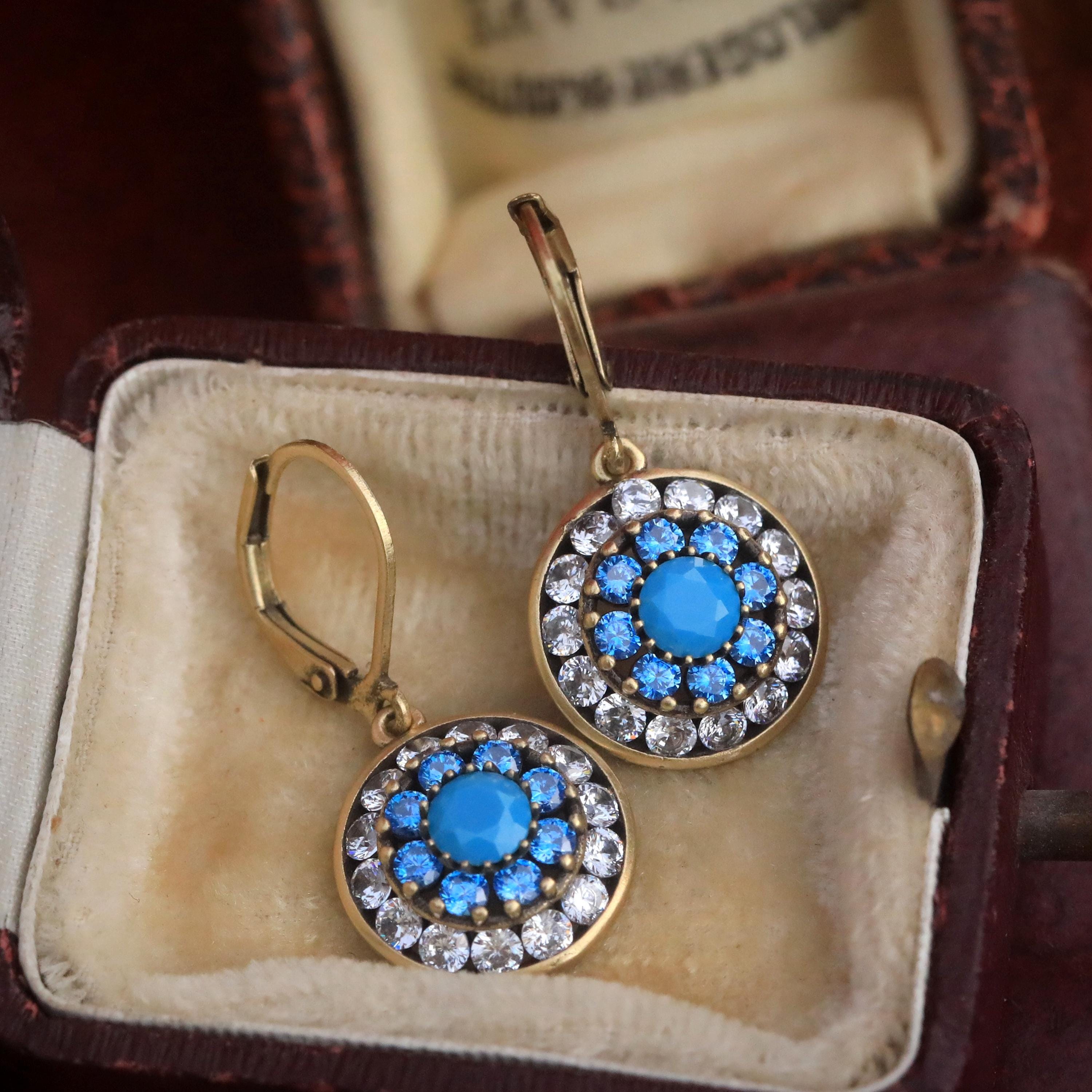 Boucles D'oreilles Dormeuse Doré Antique – Serti De CZ Turquoise – Modèle ET9 – Neuf Sans Emballage