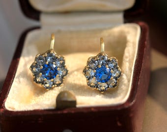 Boucles d'oreilles LUMIÈRE D'AMBRE en Argent 925/1000 Blanc et Ambre - 5 mm - AE-B6AB0006 Boucles d'oreilles LUMIÈRE D'AMBRE en Argent 925/1000 Blanc et Ambre - 5 mm - AE-B6AB0006