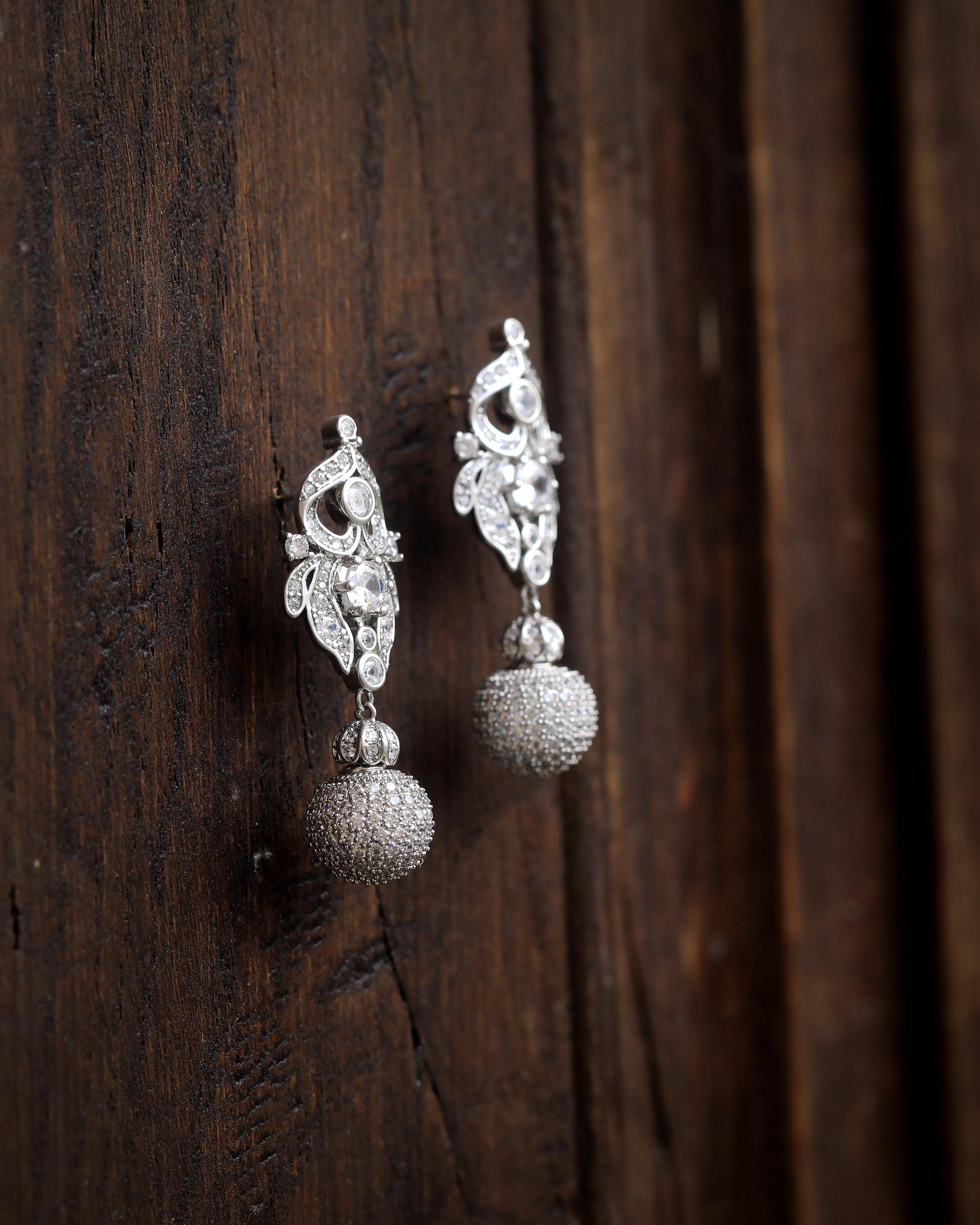 Boucles D'oreilles Clip (non Percées) Argenté, Pendants CZ Floral Art Nouveau - Neuf