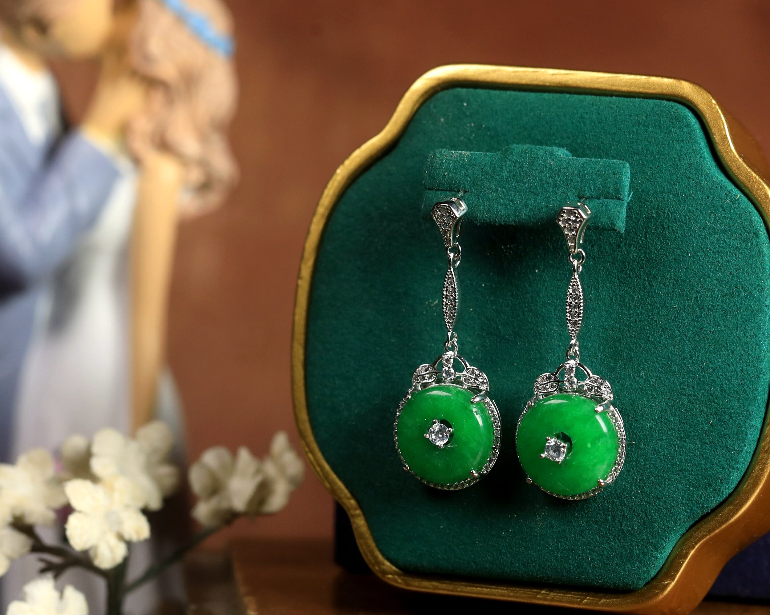Boucles D'oreilles Clip - Pendant CZ Baguette Vert - Argenté - Neuf Fait Main