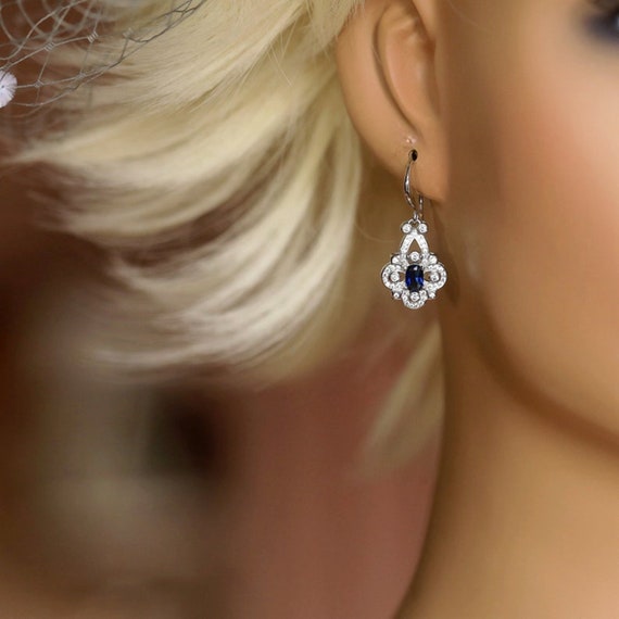 Boucle d'Oreille Hypoallergenic Crochet Argent Massif 925 Argenté CZ Belle Epoque Petite Goute Floral Trèfle Bleu Marine Mariage