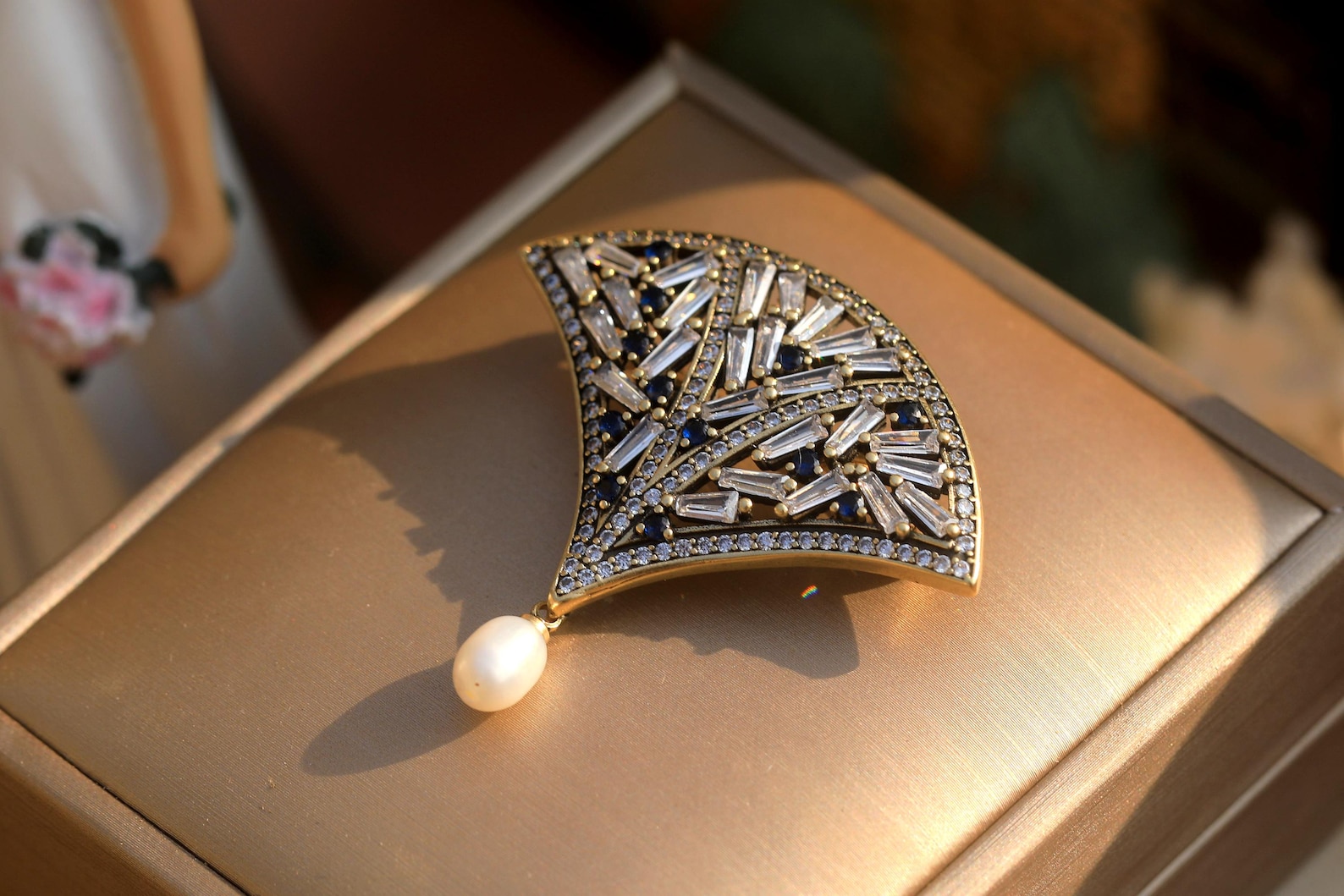 pendentif et broche or rose 18 carats Art Deco
