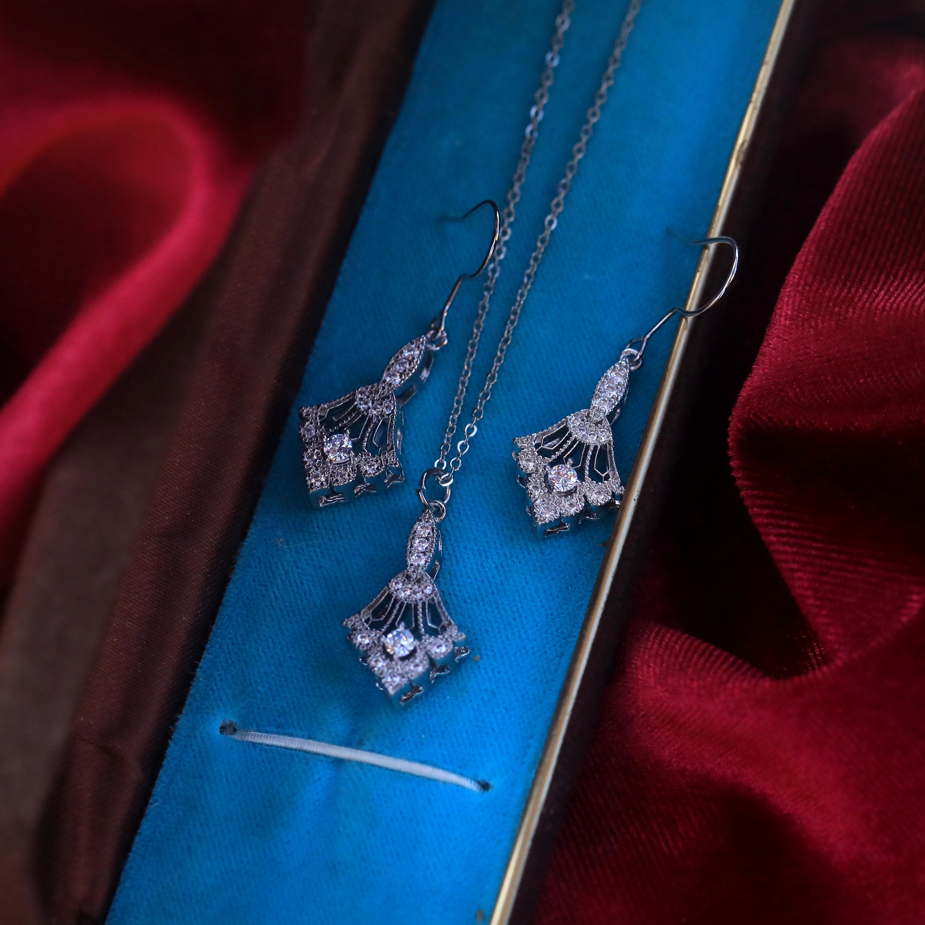 Vintage 1920s Jewelry - Etsy