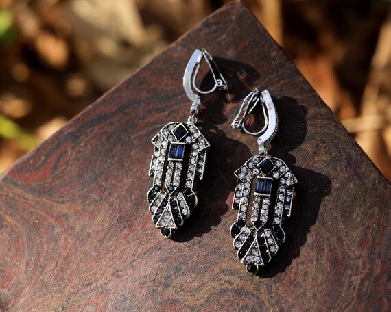 Boucles D'oreilles Clip Doré Art Déco Strass Bleu - Gros Modèle Long EH7