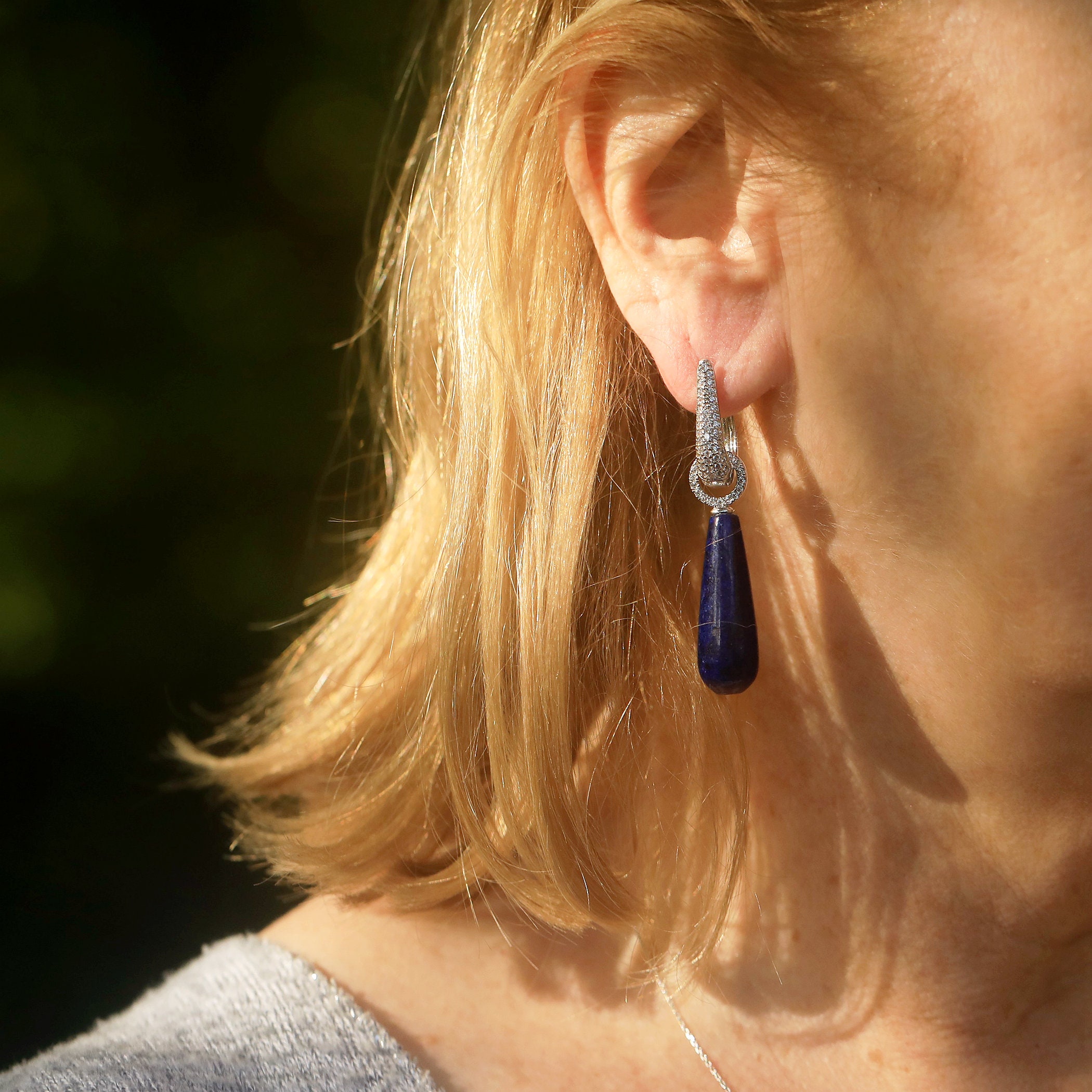 Boucles D'oreilles Dormeuses Dorées Serties CZ Bleu Et Lapis Lazuli, Gros Modèle, Neuf Sans Emballage