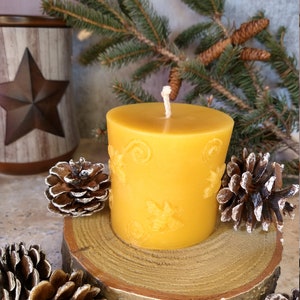 100% Pure Beeswax, Buzzing Bee Cylinder Candle, Hand Poured in Vermont