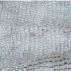 Embossed Alligator Print Leather Quarter Hide - White/Off-White