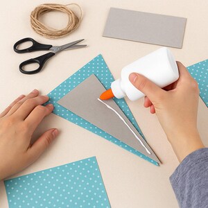 Photo Protection Backing Kraft Chipboard Sheets Recycled Cardboard Material Natural Color Option Professional Grade Quality Acid Free Construction Eco Friendly Material Die Cutting Compatible Design Craft Supply Essential Scrapbook Project