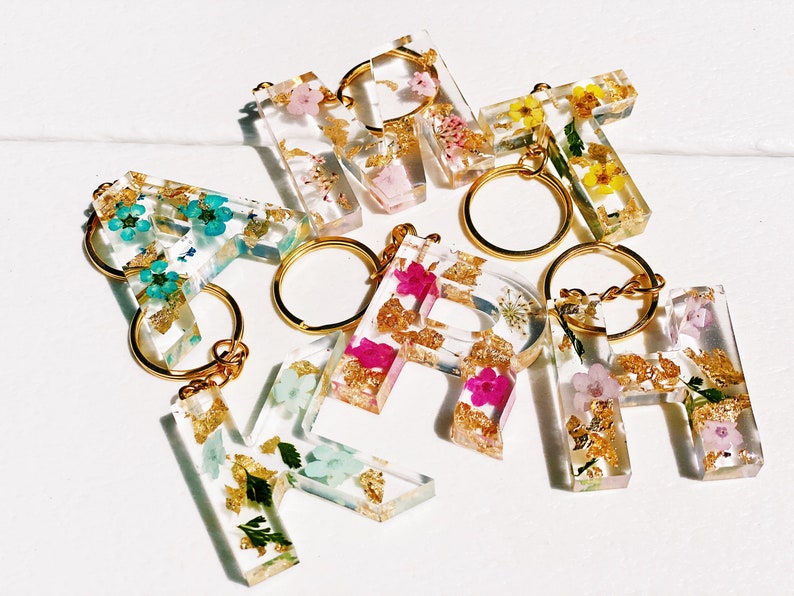 Custom Handmade Real Flower Resin Letter Keychain Assorted image 0