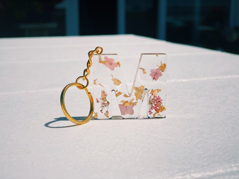 Custom Handmade Flower Resin Letter Keychain Assorted Colors Etsy
