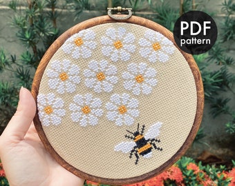 Bee and Daisies, Modern, Easy, Beginner, Cross Stitch, PDF Pattern, Simple, Mini, Small, Spring, Cute, Lovely, Adorable, Handmade Gift