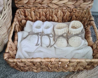 Zapatitos de bebé tejidos a ganchillo neutros / regalo baby shower / niña / niño