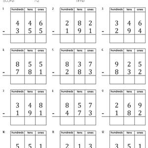 Op de afbeelding: Een zwart-wit werkblad met 12 aftreksommen. De titel luidt "3 Digit Subtraction with Regrouping". Elke som is opgebouwd met honderdtallen, tientallen en eenheden. Het werkblad bevat ruimte voor naam, score en tijd.