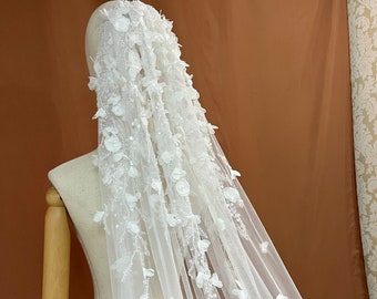 floral veil,long veil,bridal veil,wedding veil,3D flower veil,petal veil,sheer veil,bespoke veil,one tier veil,beads veil,
