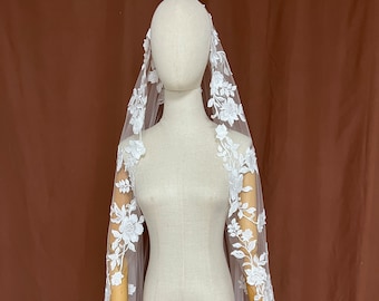 mantilla veil,bridal veil,short veil,floor length veil,sweep length veil,lace trim veil,wedding veil,drop veil,floral lace veil