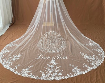 bridal veil,wedding veil,embroidery veil,customized veil,lace trim veil,single layer veil,sheer veil,chapel veil,cathedral veil