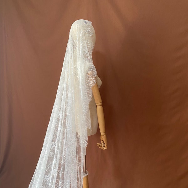 vintage veil,mantilla veil,soft lace veil,bridal veil,wedding veil,long veil,chapel veil,customized veil,drop veil