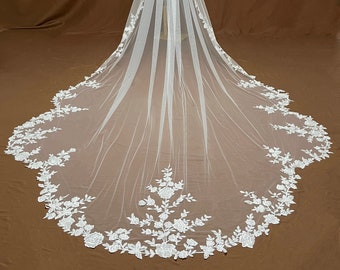royal length veil,bridal long veil,single layer veil,wedding veil,floral lace veil,scolloped shape veil,special edge veil,lace trim veil,
