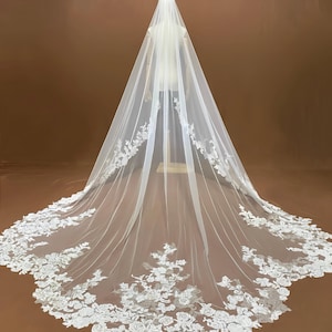 bridal veil, wedding flroal veil, scolloped shape veil, single layer veil, veil with flowers,lace trim veil,cathedral length veil,long veil