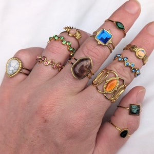 gorjana 金属製リングとビーズのピアスネックレスセット天然石 gorjana 金属製リングとビーズのピアスネックレスセット天然石