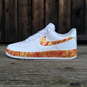 Nike Air Force 1 ( AF1 ) "Bloody Gold" ( Cartoon - Drip - Logo - Eigenkreationen sind auch möglich )