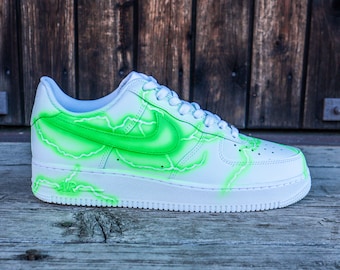 Nike Air Force 1 (AF1) "Green Lightning" (Cartoon - Drip - Logo - Des créations personnelles sont également possibles)