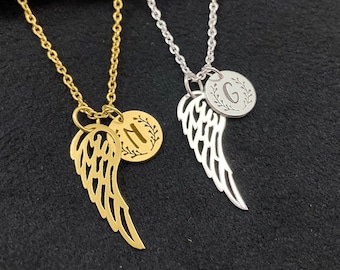 Collana con ali d'angelo in argento sterling: regalo commemorativo personalizzato con iniziale