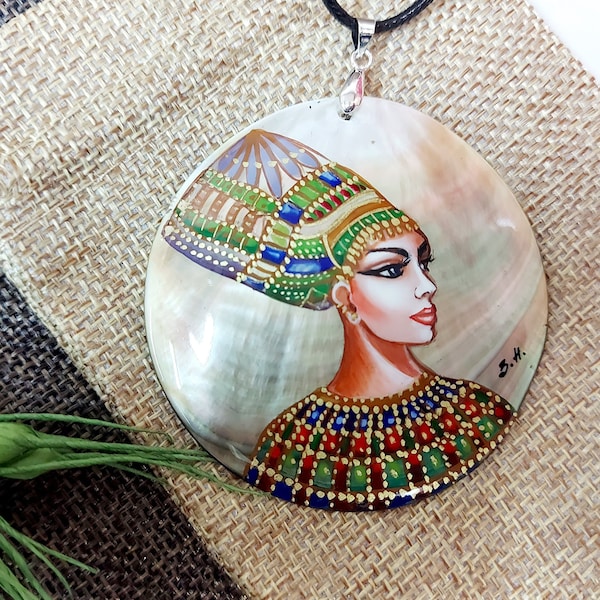 Russian jewelru: Nefertiti Queen pendant on mother of pearl pendant. Fedoskino art school style hand painted on outstanding dainty jewelry