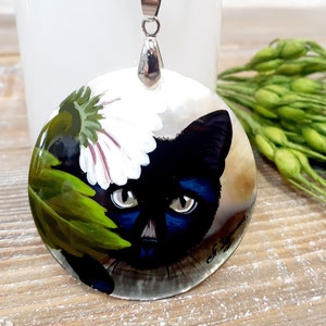 Russian jewelry: Beautiful Black Cat painted on Mother-of-pearl in Fedoskino style. Hand-painted miniature on Abalone shell. Original design