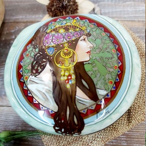 Lacquer Box Alphonse Mucha"The brunette"Hand painted miniature painting jewelry box Mother of pearl Papier mache Art gift Fedoskino