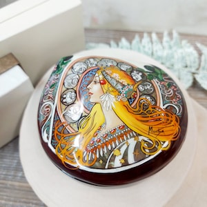 Box Alphonse Mucha. Zodiac. Jewelry in the boho style. Gift box for women.  Gift Box For Bridesmaids. Painting on mother-of-pearl Fedoskino
