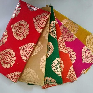 Envelope de casamento indiano, tecido de seda crua premium com estampa dourada Zari, envelopes para presente de dinheiro - várias cores/cores sortidas, pacote com 6