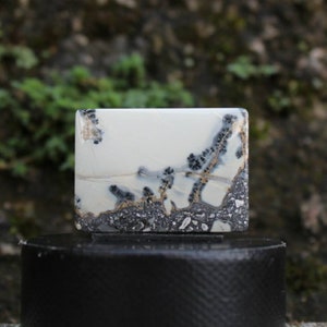 Maligano jasper cabochon