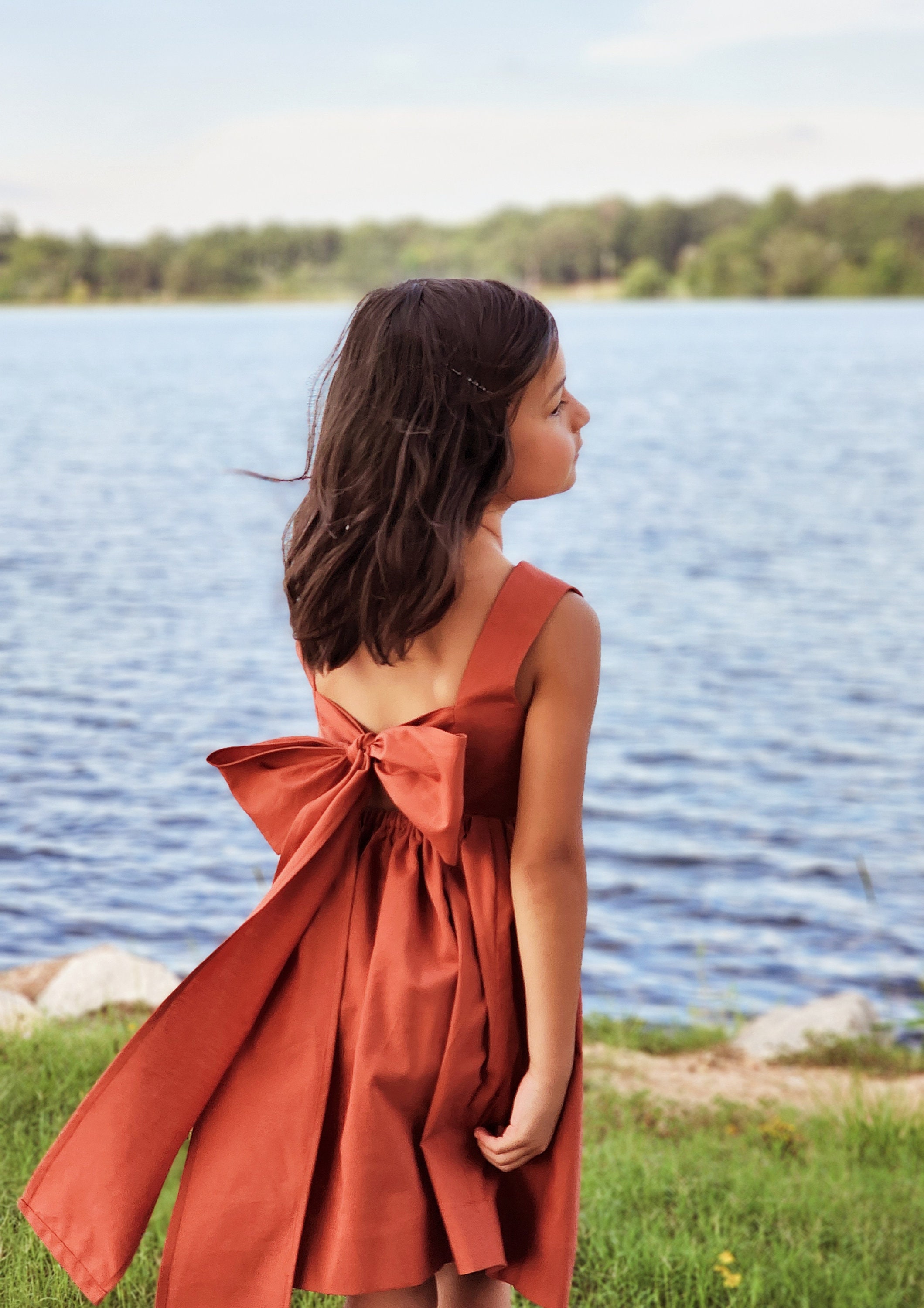 Robe terre de marin fille sale