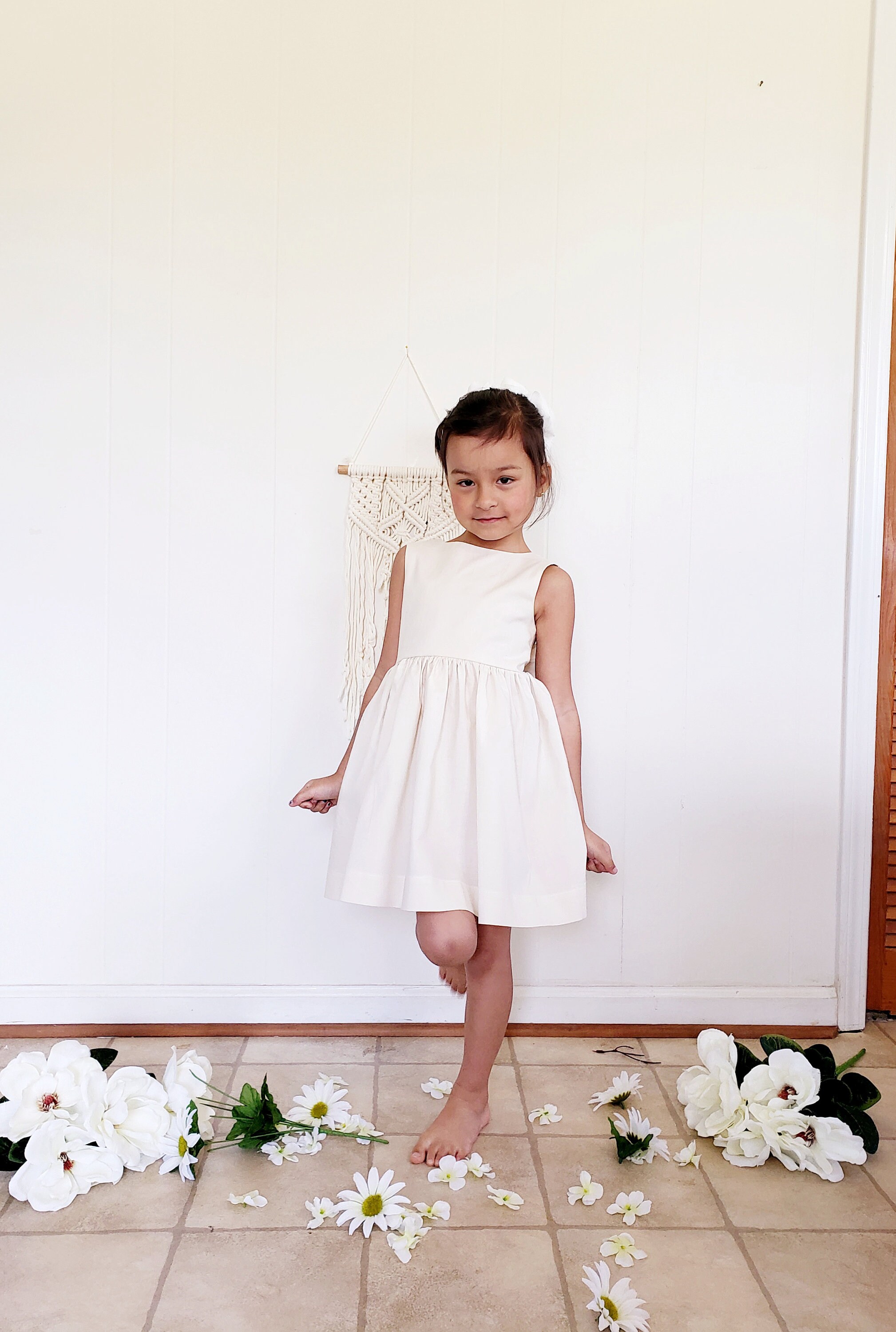 Ivory off White White Flower Girl White Dress White Dress for Girls Flower Girl Dress Dress for Flower Girls Etsy Canada