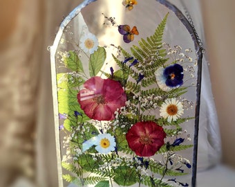 Pressed flower frame Herbarium Suncatcher and Stained Glass - Mother's Day Gift for Mom, Daughters, Wife, or Birthday Celebration