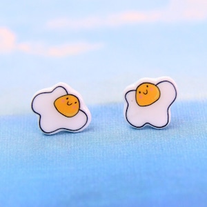Fried Egg Stud Earrings, Breakfast Earrings, Egg Lover Gift, Sunny Side Up Egg Studs, Brunch Earrings, Summer Earrings, Foodie Jewelry