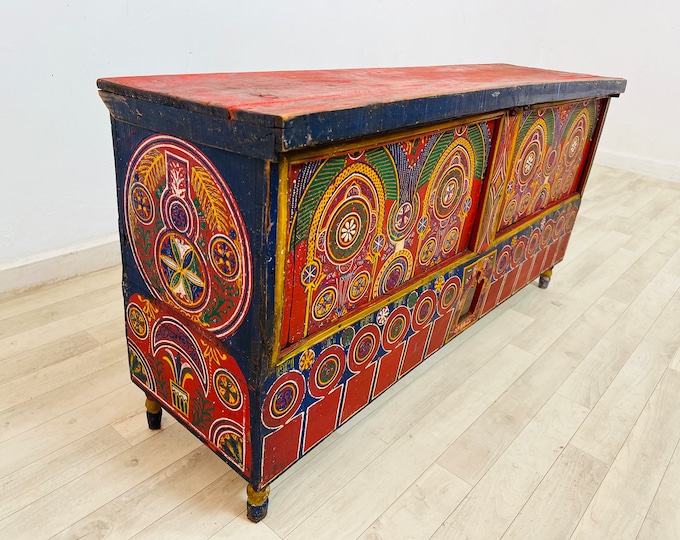 Vintage treasure chest large Bereber Trunk Chest 52 in W x 14'5" in D x 25'1" in H/Free gift wrapping