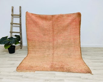 Vintage Moroccan Berber Rug 5.8 x 4.7 FT-Area Rug-Handmade Wool Rug-Faded Pink Rug 5x4