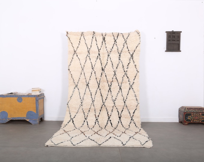 Moroccan Black and white carpet,Organic wool rug,Stunning wool rug,Beautiful bohemian rug 9.7FT x 4.7ft