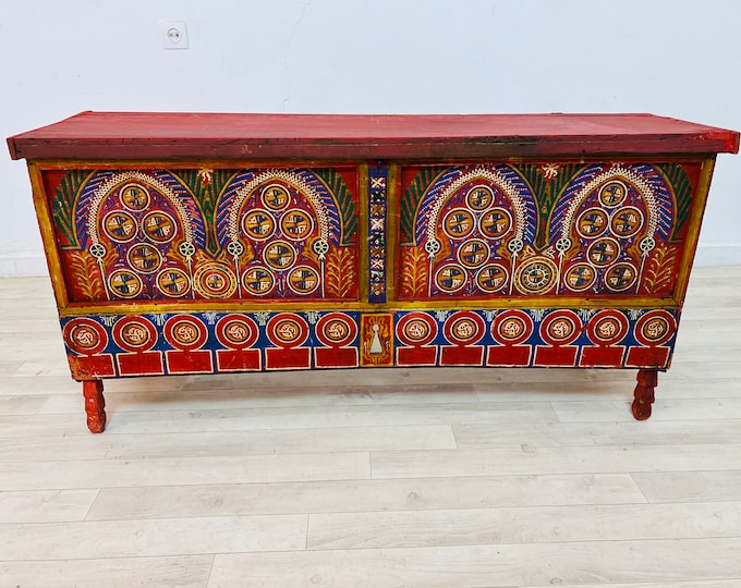 Awesome Vintage Berber Handcrafted Wooden Box Berber Design Trunk Treasure Box Furniture decor 49.2in W x 13.3in D x 24.4in H